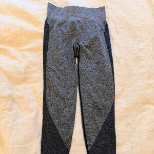 PINK Black & Gray Leggings